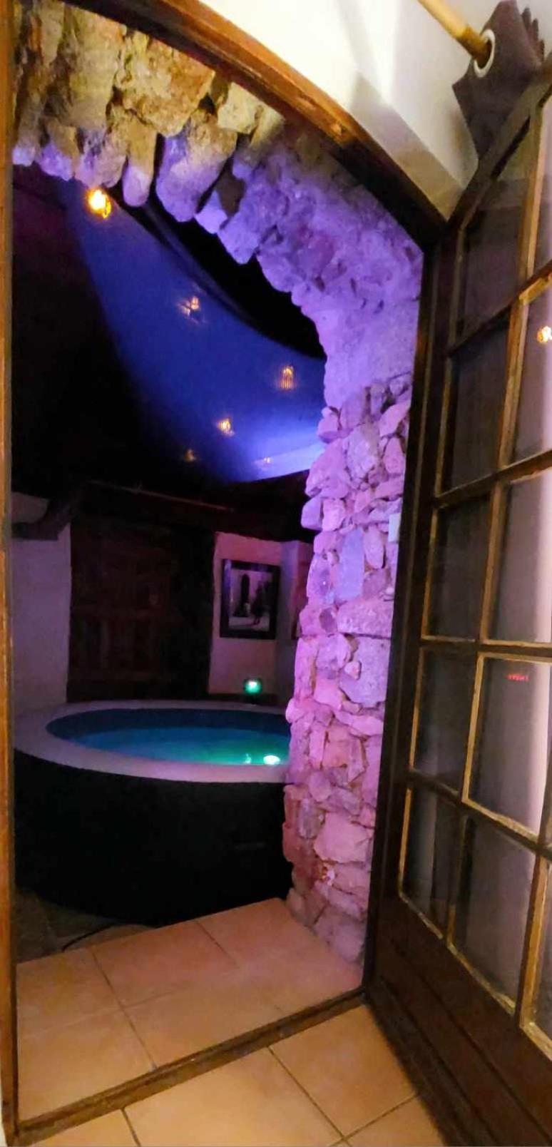 Chambre Love Romantique Avec Spa Privee Calvi  Kültér fotó