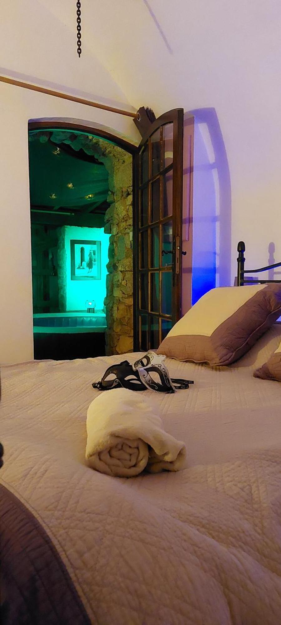 Chambre Love Romantique Avec Spa Privee Calvi  Kültér fotó